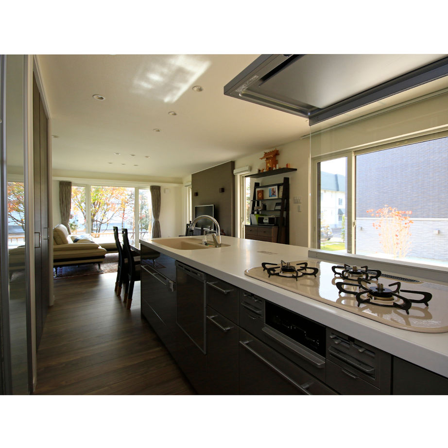 住まいのクワザワ 親と子が緩やかに結びつきながら、心地よく暮らす2世帯住宅。の建築実例画像3