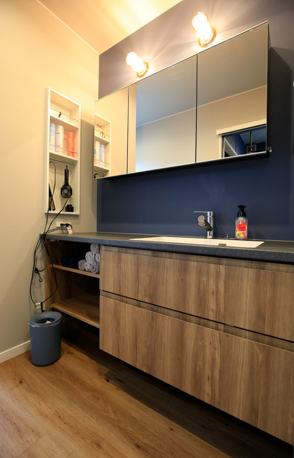 住まいのクワザワ 【3階建て/音楽室/防音/書斎】心おきなく趣味の音楽を楽しめる家に  理想と憧れを実現した3階建ての住まいの建築実例画像6