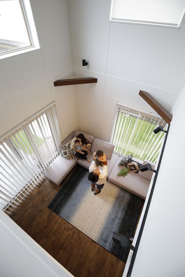 住まいのクワザワ 【ビンテージ/アウトドア】家族や仲間と共に生活を楽しむ、ベース(基地)のようなワクワク感のある家の建築実例画像3