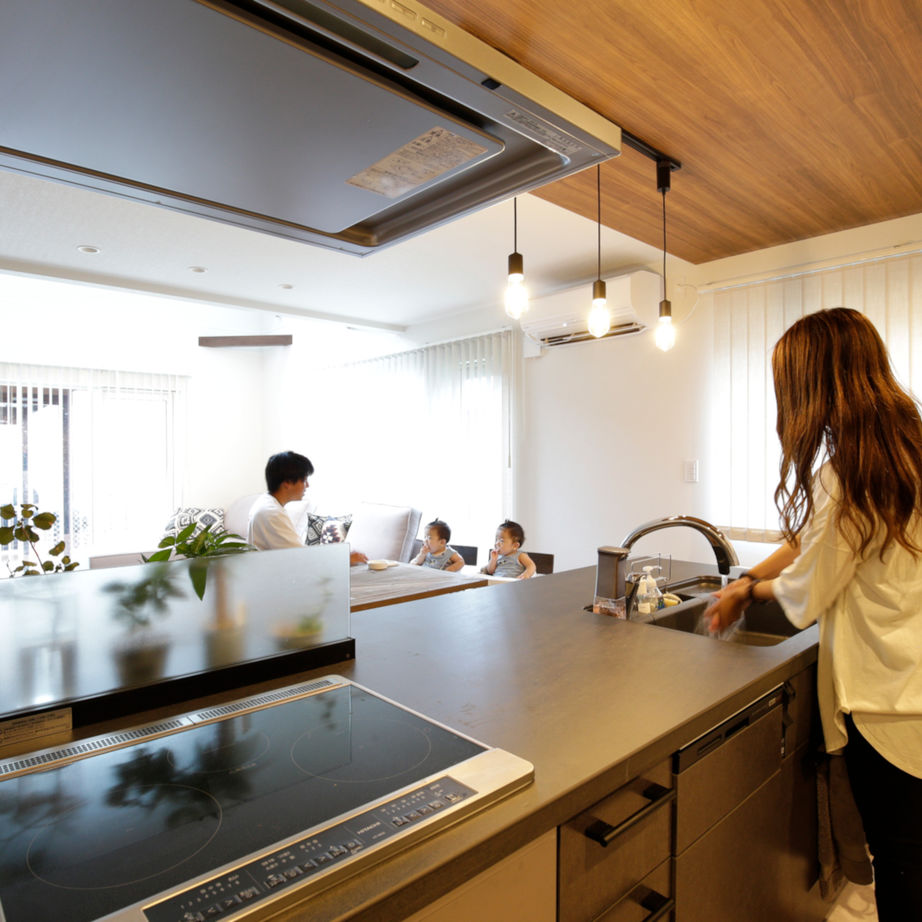 住まいのクワザワ 【ビンテージ/アウトドア】家族や仲間と共に生活を楽しむ、ベース(基地)のようなワクワク感のある家の建築実例画像4