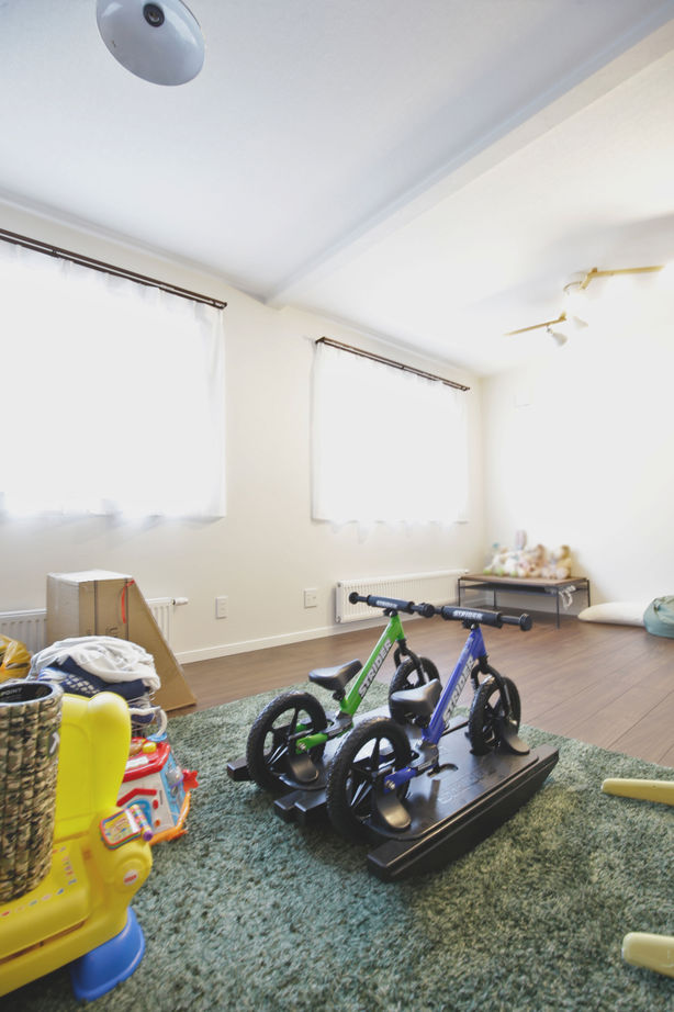 住まいのクワザワ 【ビンテージ/アウトドア】家族や仲間と共に生活を楽しむ、ベース(基地)のようなワクワク感のある家の建築実例画像10