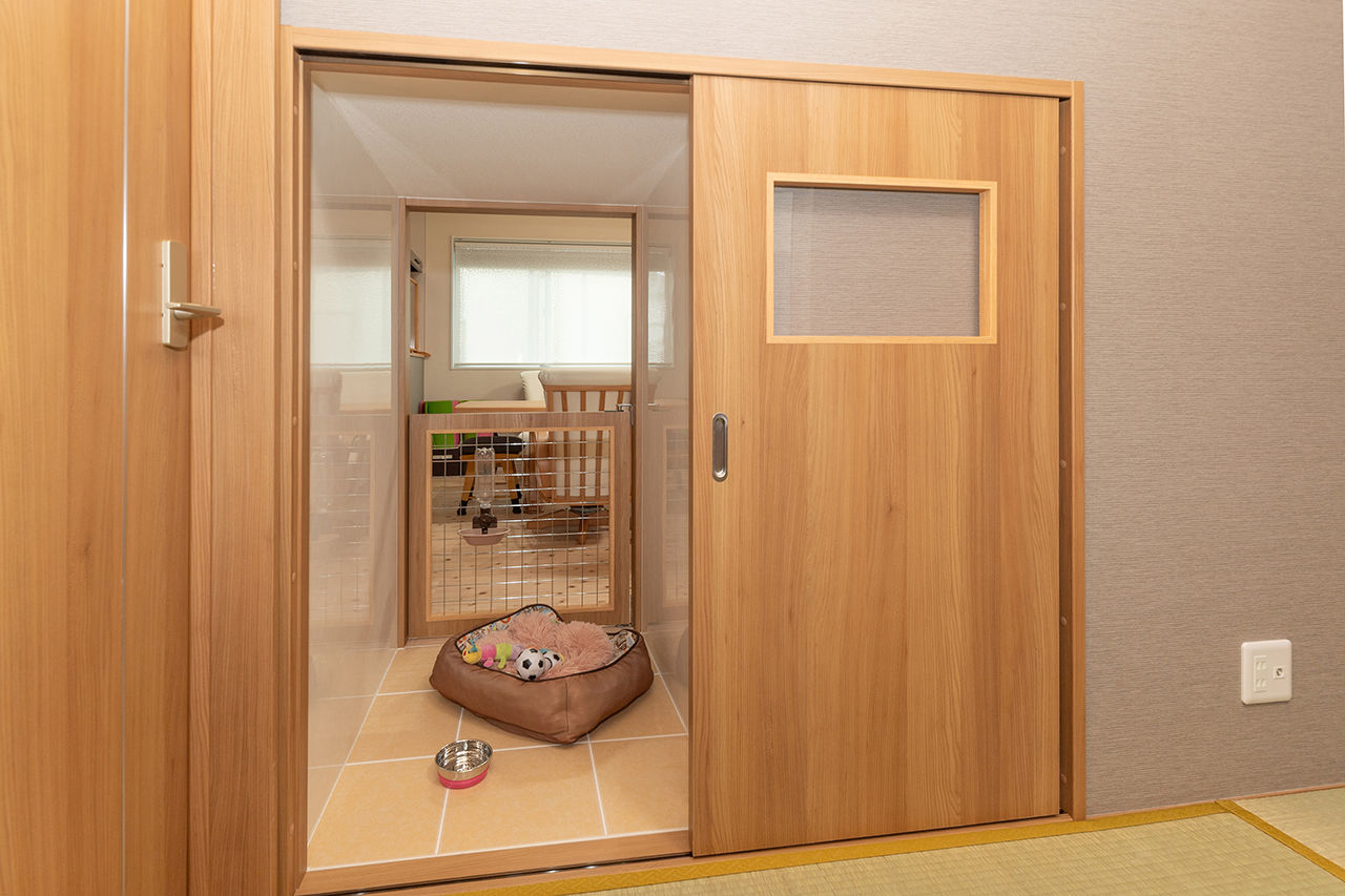 雅建設 【1000万円台後半／二世帯住宅／間取り図あり】小国杉の温もりあふれるリビングに、家族が集う家の建築実例画像6