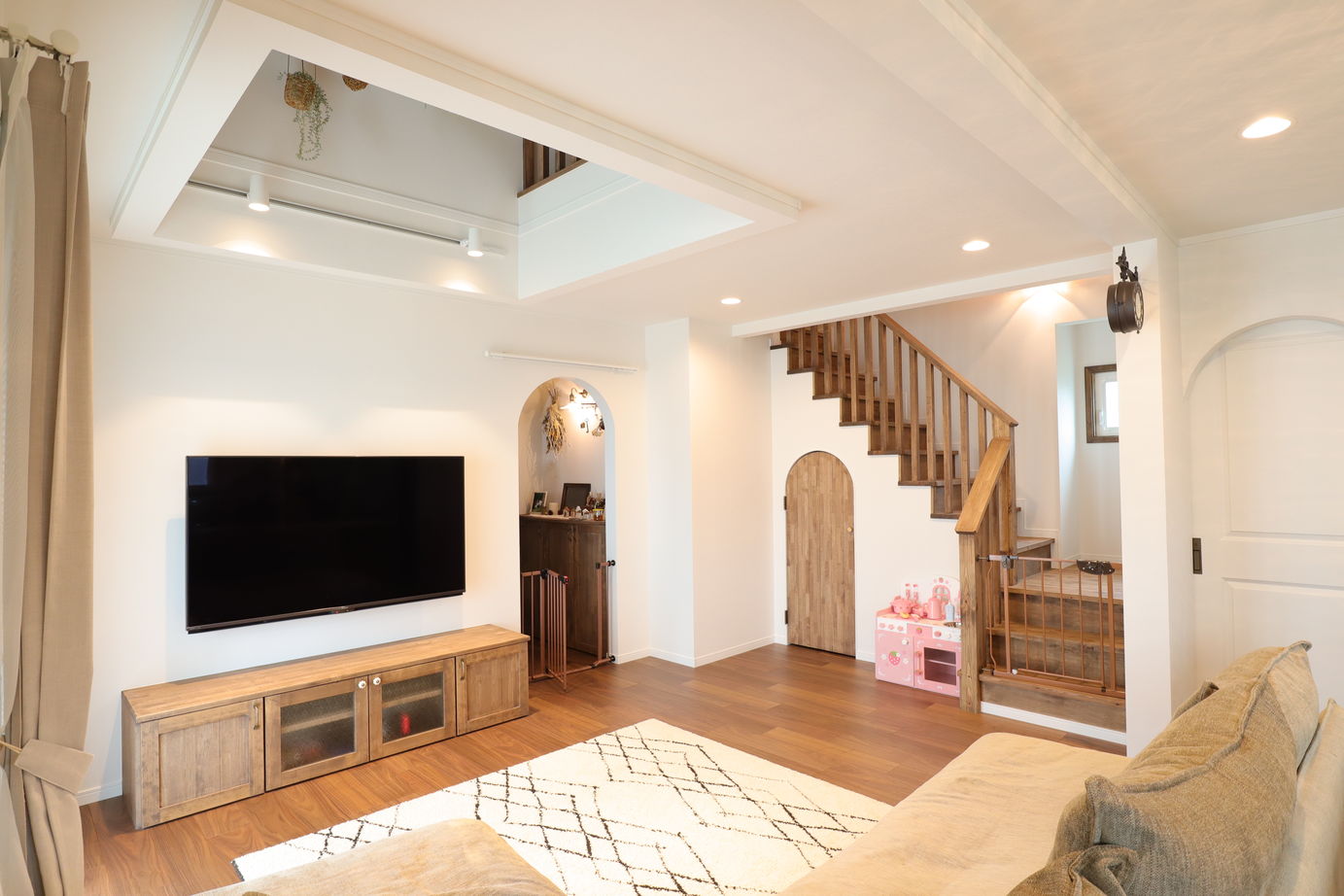 オークヴィルホームズ 【邑楽郡/3LDK/35坪】マンサード屋根のフレンチスタイル 独特な世界観を演出の建築実例画像2