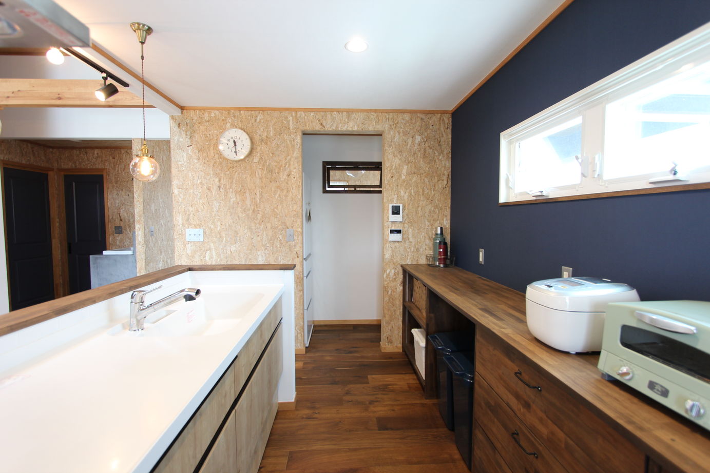 オークヴィルホームズ 【栃木市/3LDK/31.37坪/広い土間玄関】アウトドアの楽しさを家にいなが味わえるキャンパーズハウスの建築実例画像6