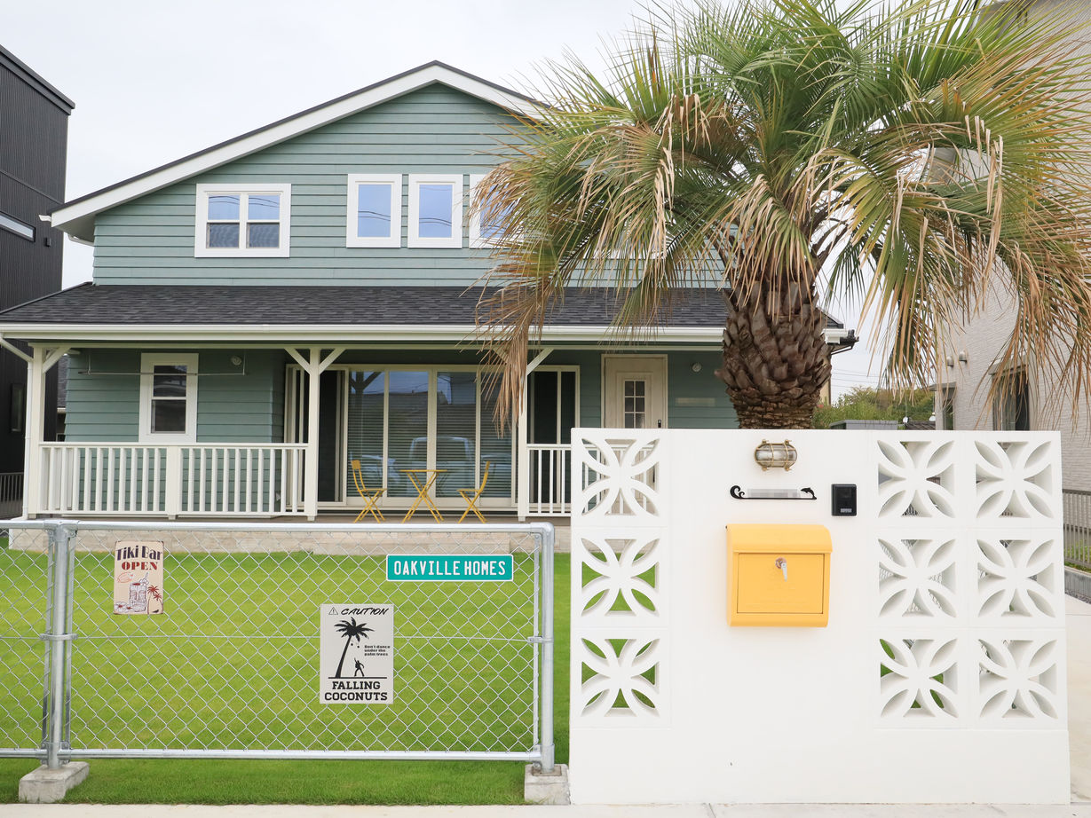 オークヴィルホームズ 【栃木市/3LDK/32.40坪/収納充実】海を感じるSurfers Style　ホワイト×ティファニーブルー調の内装カラーの建築実例画像1