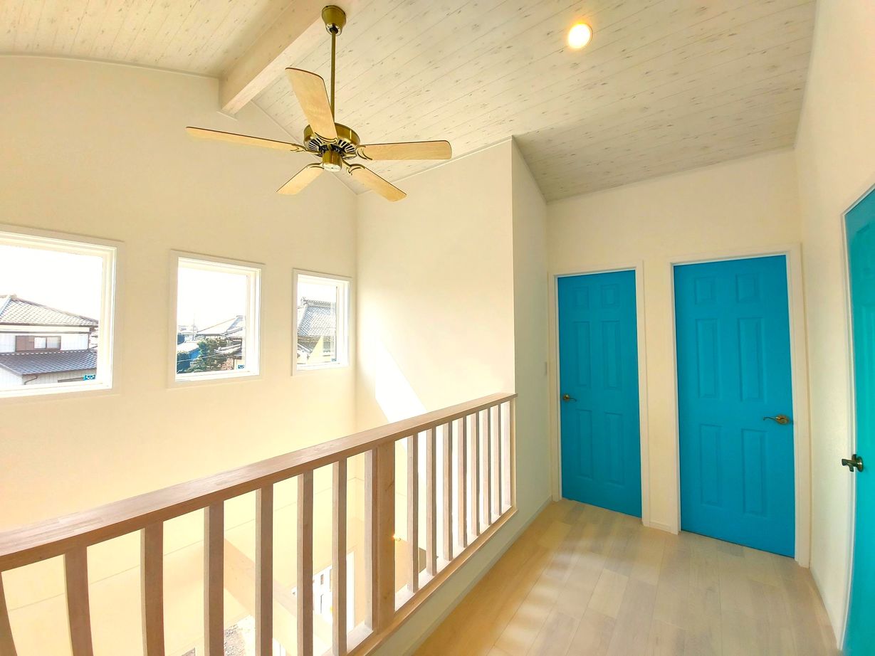 オークヴィルホームズ 【栃木市/3LDK/32.40坪/収納充実】海を感じるSurfers Style　ホワイト×ティファニーブルー調の内装カラーの建築実例画像10