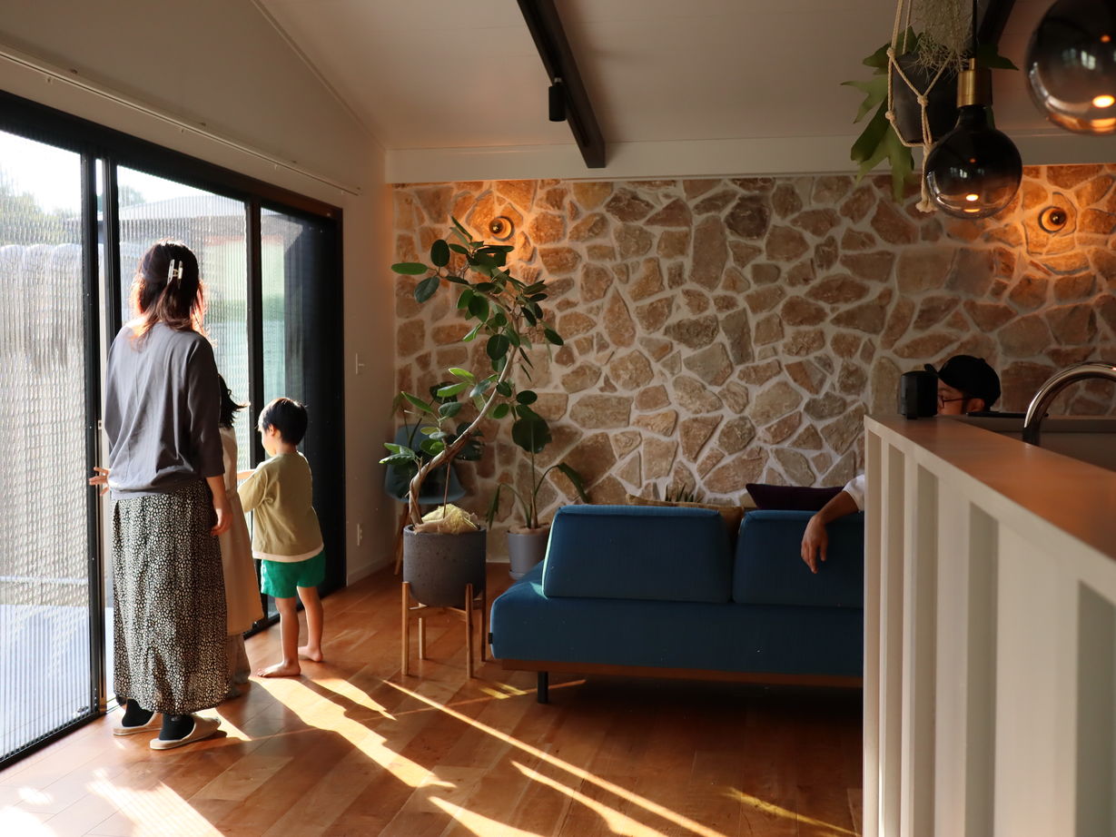 オークヴィルホームズ 【取手市/3LDK/28.50坪】ミッドセンチュリーモダンSTYLE　20世紀中期を彷彿とさせるこだわりのデザインの建築実例画像2