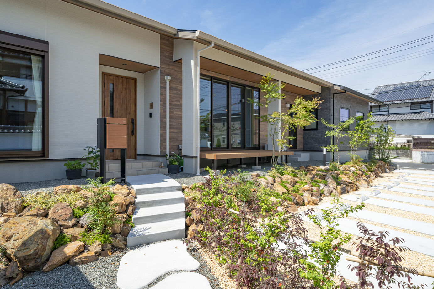 アリスト 家族がつながるこだわりの和モダンの平屋の建築実例画像2