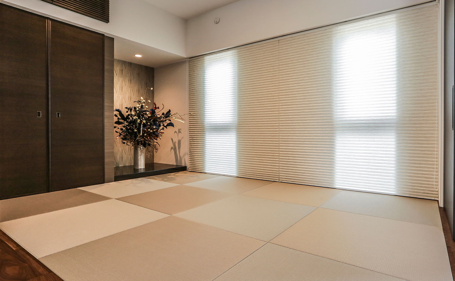 AREX/アーレックス 【愛知県/寄棟屋根xモダン/間取り図】広さと住み心地にこだわった家事楽の和モダンな邸宅/駐車場付の建築実例画像5