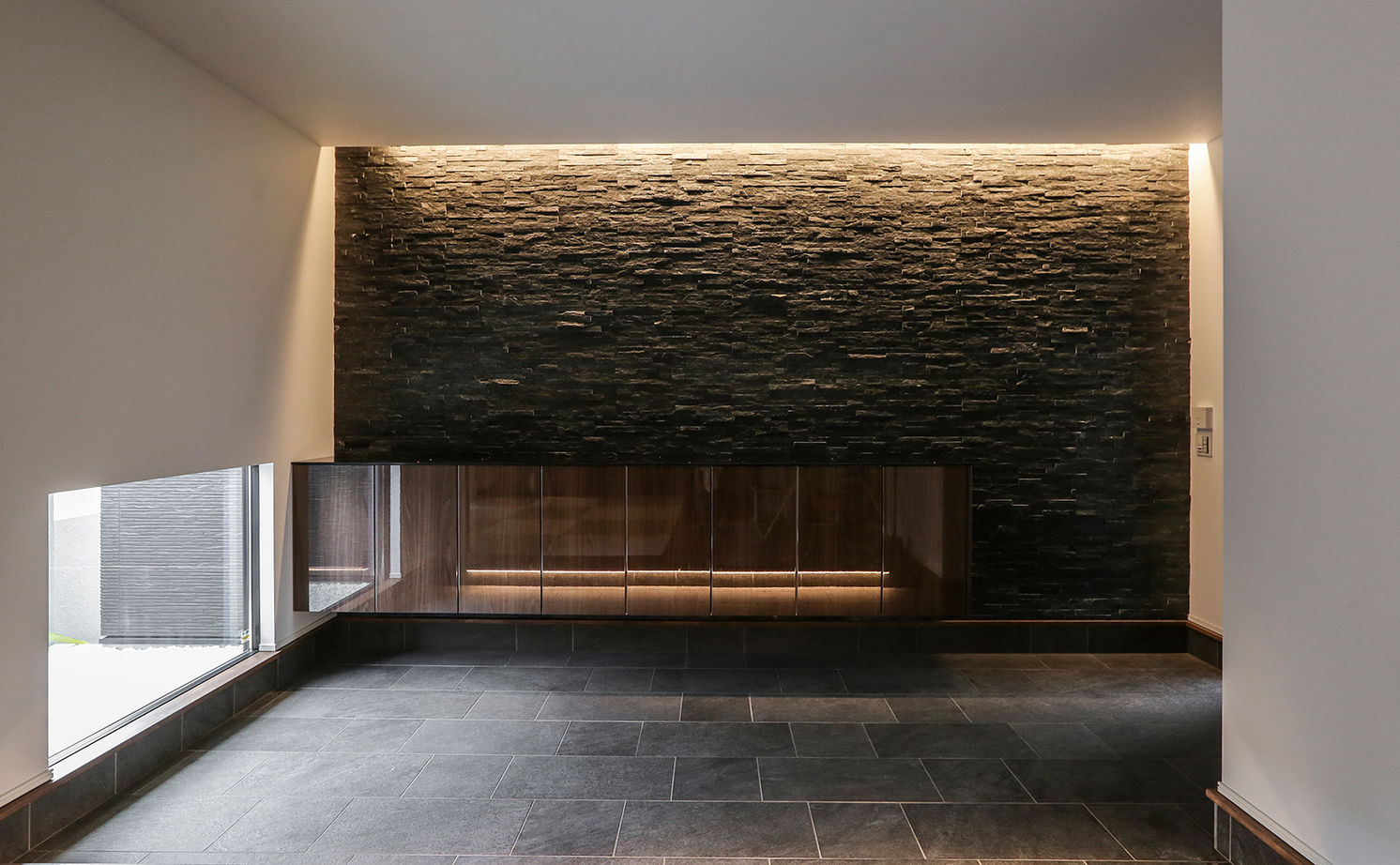 AREX/アーレックス 【愛知県/寄棟屋根xモダン/間取り図】広さと住み心地にこだわった家事楽の和モダンな邸宅/駐車場付の建築実例画像8