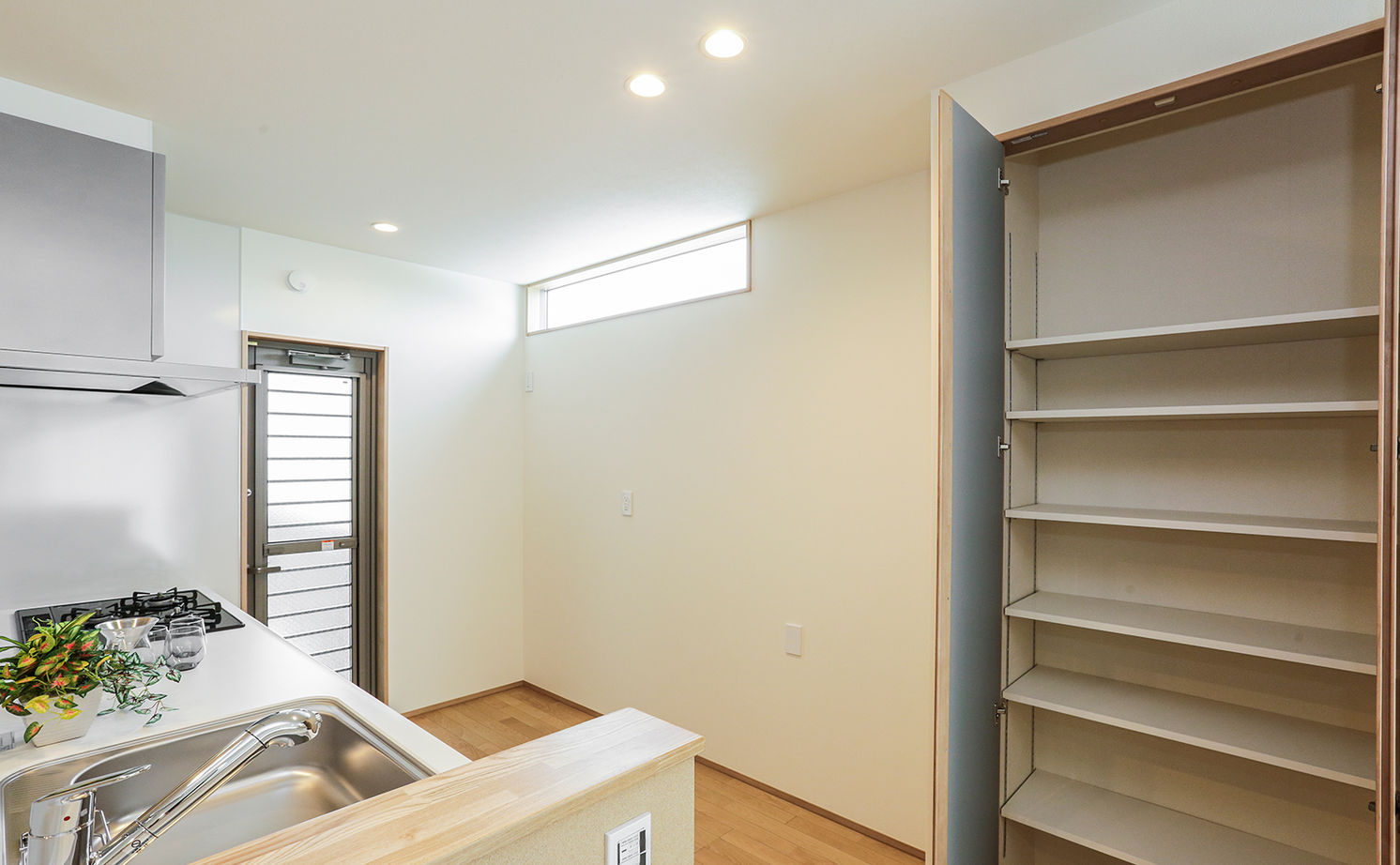 AREX/アーレックス 【名古屋市/1000万円台/30坪台/間取り図有】内土間とリビングが緩やかにつながり「和」の心地よさが包む家の建築実例画像17