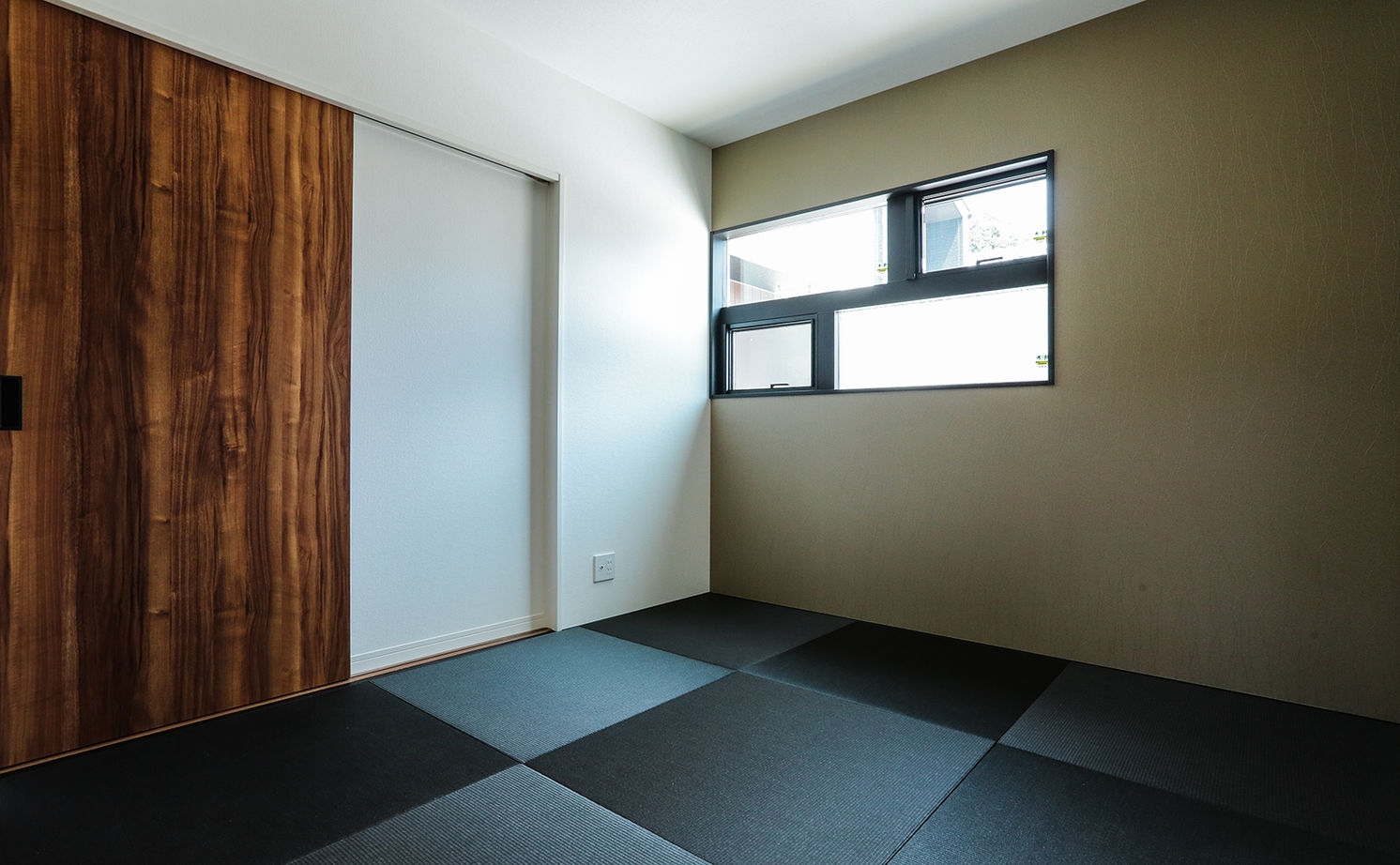 AREX/アーレックス 【愛知県/1000万円台/30坪台】ヴィンテージ×インダストリアル。特別な高揚感と浮遊感に包まれるモダンな家の建築実例画像8