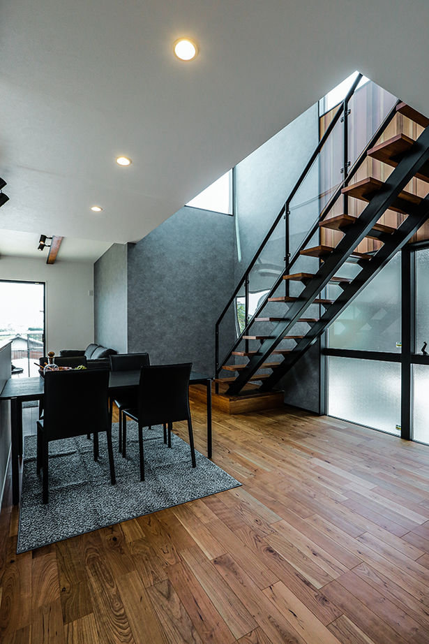 AREX/アーレックス 【愛知県/1000万円台/30坪台】ヴィンテージ×インダストリアル。特別な高揚感と浮遊感に包まれるモダンな家の建築実例画像10