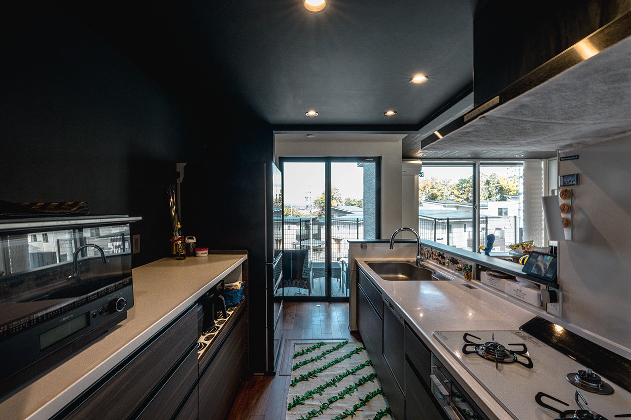 AREX/アーレックス 【2000万円台/高台×ピットリビング】南北に抜ける大空間リビング。外の景色を借景にした眺めを愉しむ家の建築実例画像9