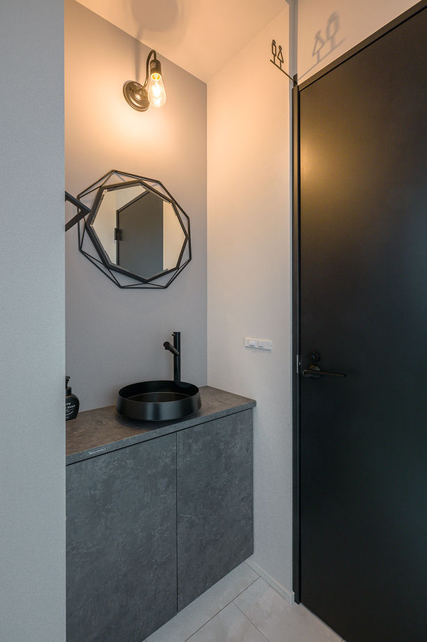 AREX/アーレックス 【ガレージハウス×3000万円台】2カ所にガレージを設けたアーバンスタイルの外観。2階リビングの2.5階建ての建築実例画像9