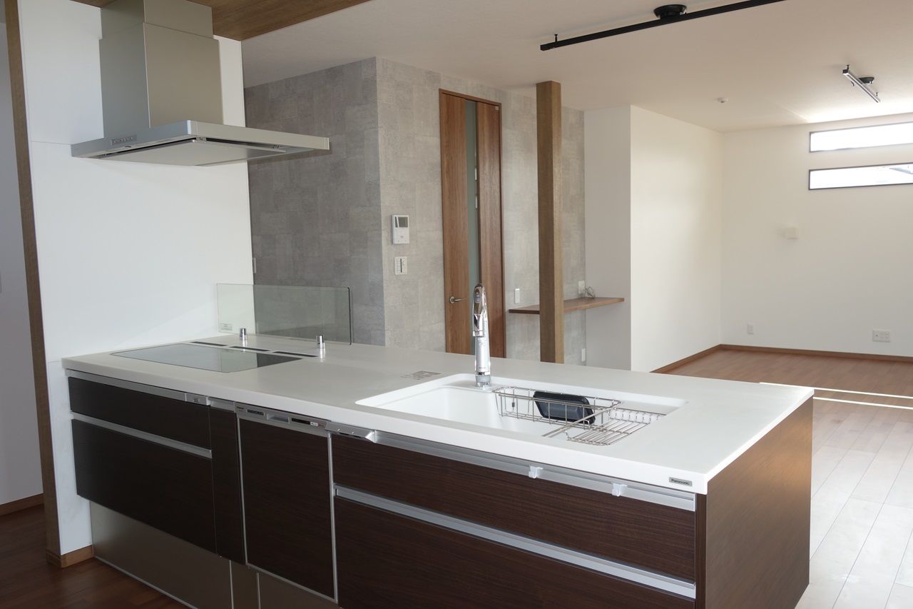 アコルデ 【平塚市｜36坪台｜3000～3499万円】心地よい光と風を取り込む、吹抜けリビングの住まいの建築実例画像8