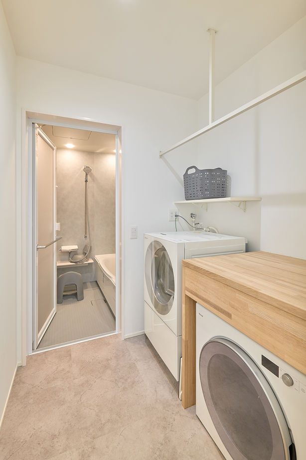 KITPLUS 【間取図有｜平屋3LDK｜2500～2999万円】中庭からの採光と開放感が心地よく、家族のプライバシーを守る家の建築実例画像6