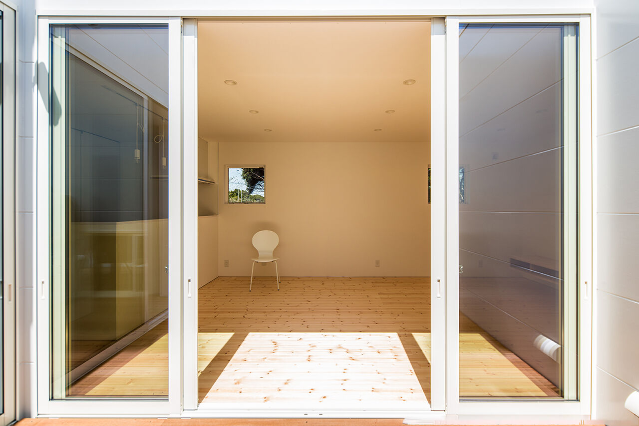 KITPLUS 【3LDK】外へ閉じて中に開く！住まいのセオリーにとらわれないプランの建築実例画像5