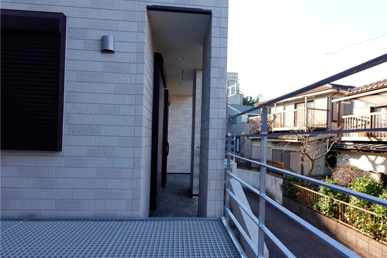 おいしいおうち 【2500万円/高低差ある土地/間取り有】約25坪の敷地を有効活用。外との繋がりも楽しめる開放感ある3階建ての建築実例画像9