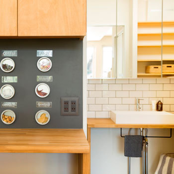 グランハウス 一級建築士事務所 【1000万円台/30坪台/4LDK/間取り図】ナチュラルな木の空間×黒。造作収納や家事動線に感激のカッコいい家の建築実例画像5