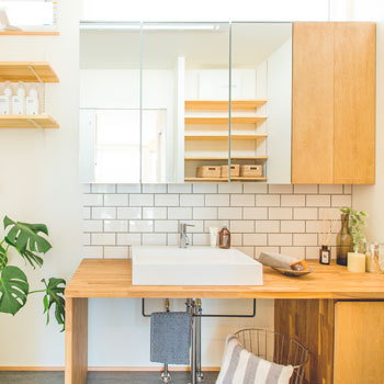 グランハウス 一級建築士事務所 【1000万円台/30坪台/4LDK/間取り図】ナチュラルな木の空間×黒。造作収納や家事動線に感激のカッコいい家の建築実例画像9