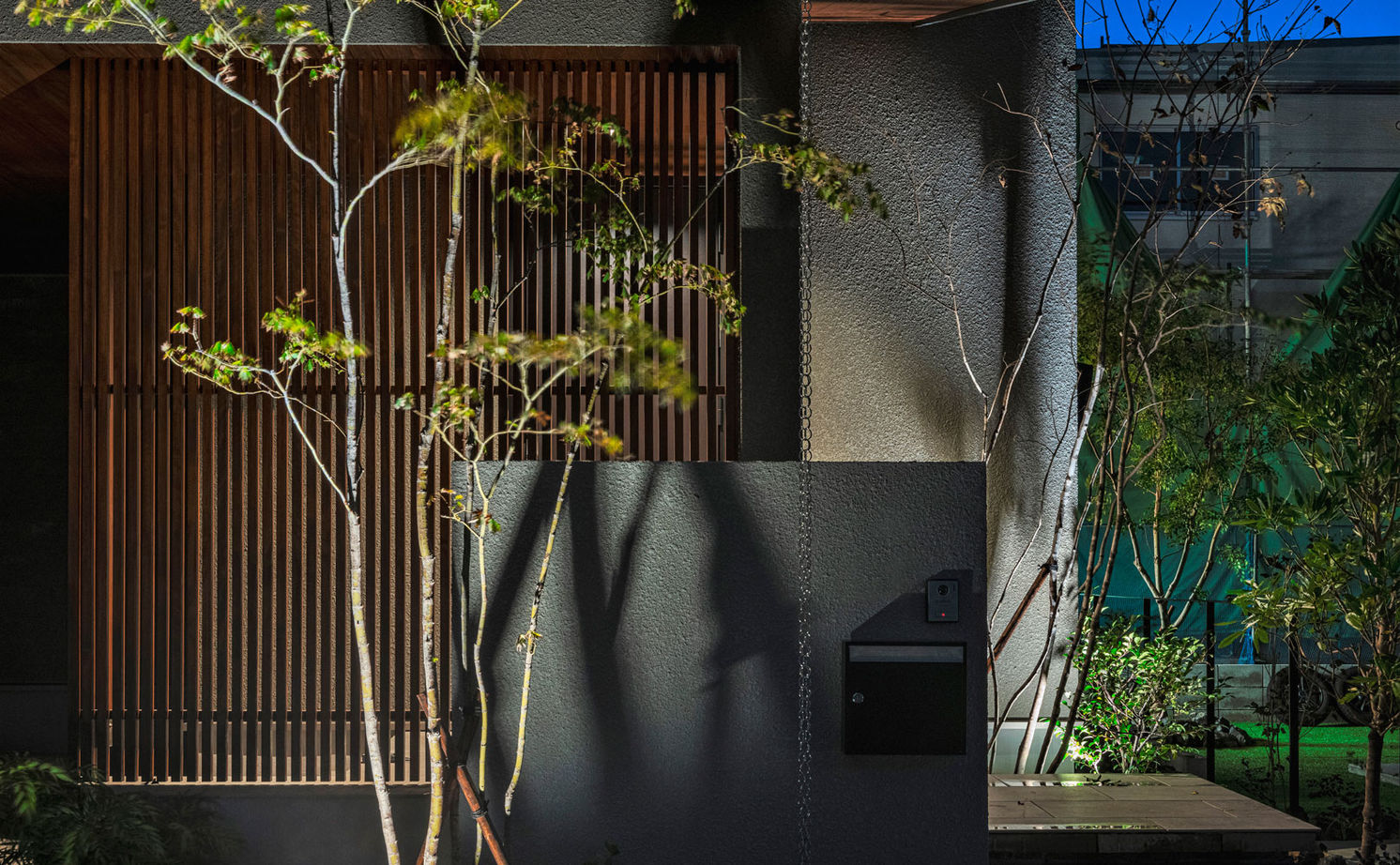 グランハウス 一級建築士事務所 【2000万円台/中庭/ビルトインガレージ/間取り図】和モダンの外観の中は隠れ家美術館の様にシンプルな家の建築実例画像16