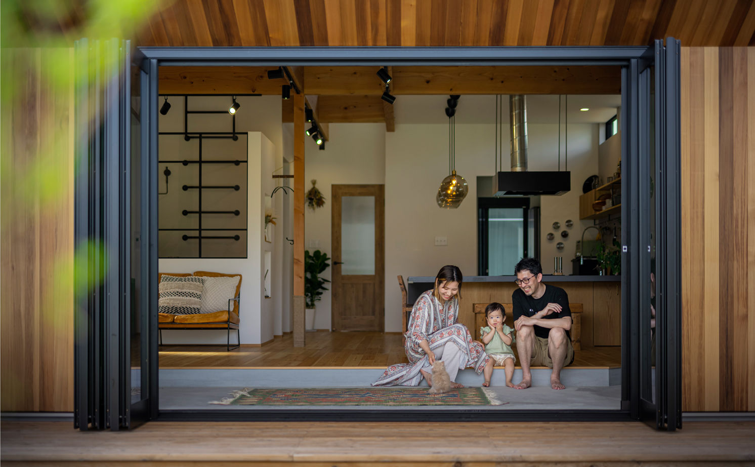 グランハウス 一級建築士事務所 【2000万円台×平屋×薪ストーブ×コの字キッチン/間取り図有】コテージのように自然を感じるコの字の平屋の建築実例画像4