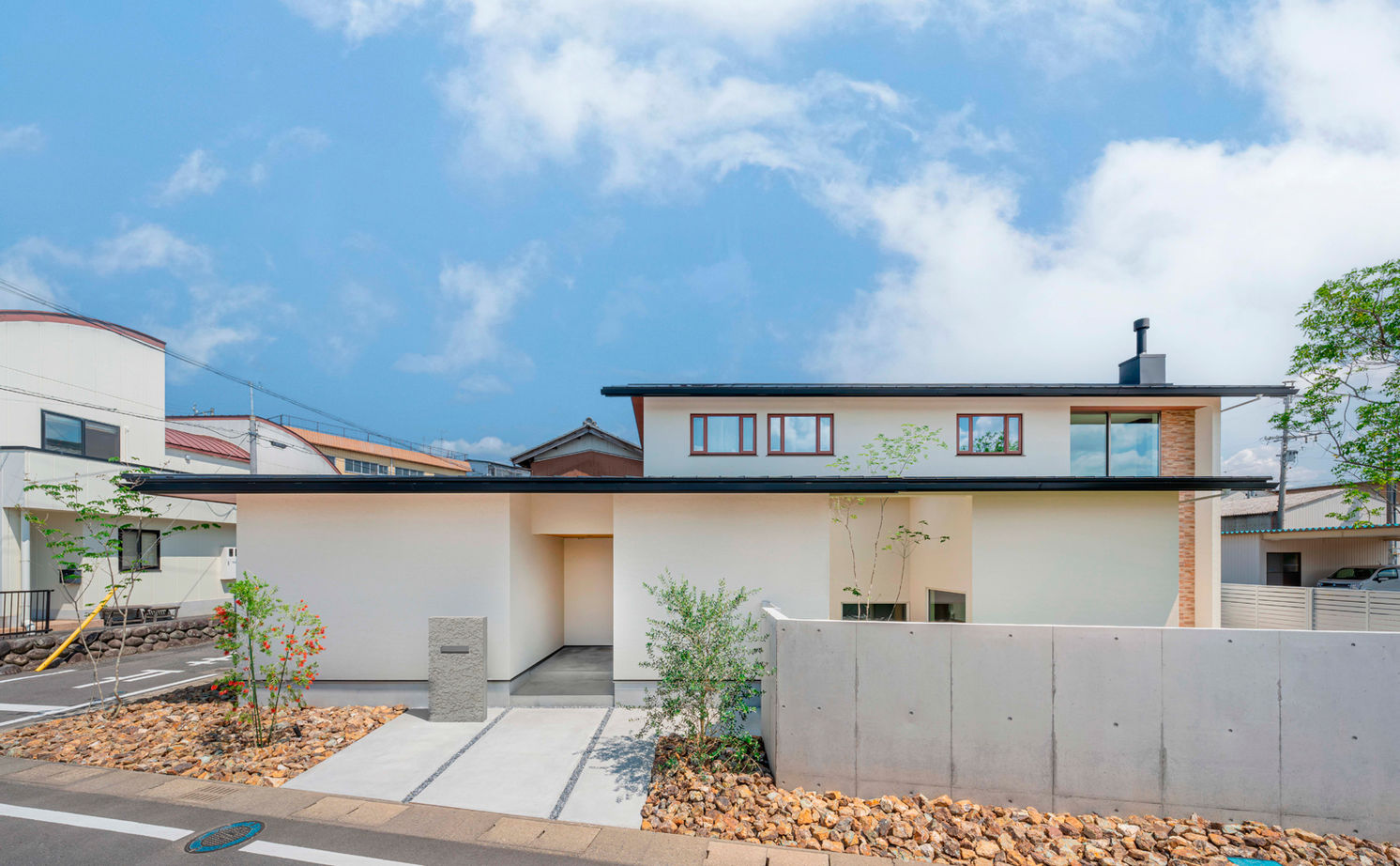 グランハウス 一級建築士事務所 【ビルトインガレージ/駐車2台可/間取り図】薪ストーブ、作業室…憧れを全部叶え、設計力で矛盾をクリアの建築実例画像1