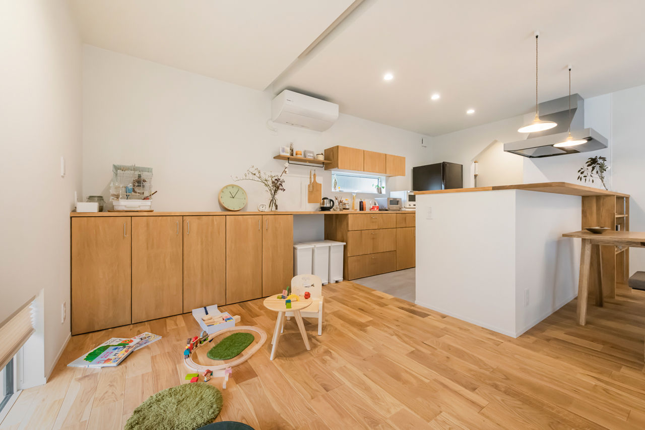 グランハウス 一級建築士事務所 【1000万円台/平屋/20坪台/間取り図】甘さを抑えた大人可愛い平屋。効率的な間取りで回遊動線や遊び場もの建築実例画像7