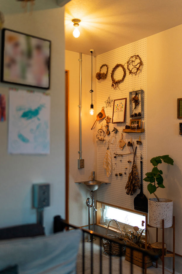 グランハウス 一級建築士事務所 【2000万円台/薪ストーブ/30坪台/3LDK/間取り図】2階の天井高に秘密有！ラフでかっこいいコテージの様な家の建築実例画像9