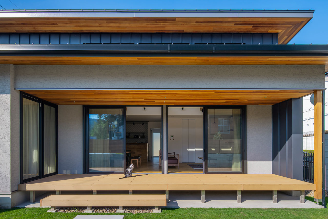 グランハウス 一級建築士事務所 【1000万円台/平屋/20坪台・コンパクト/2LDK/間取り図】愛猫が寛ぐナチュラル＆黒ガルバのかっこいい平屋の建築実例画像2