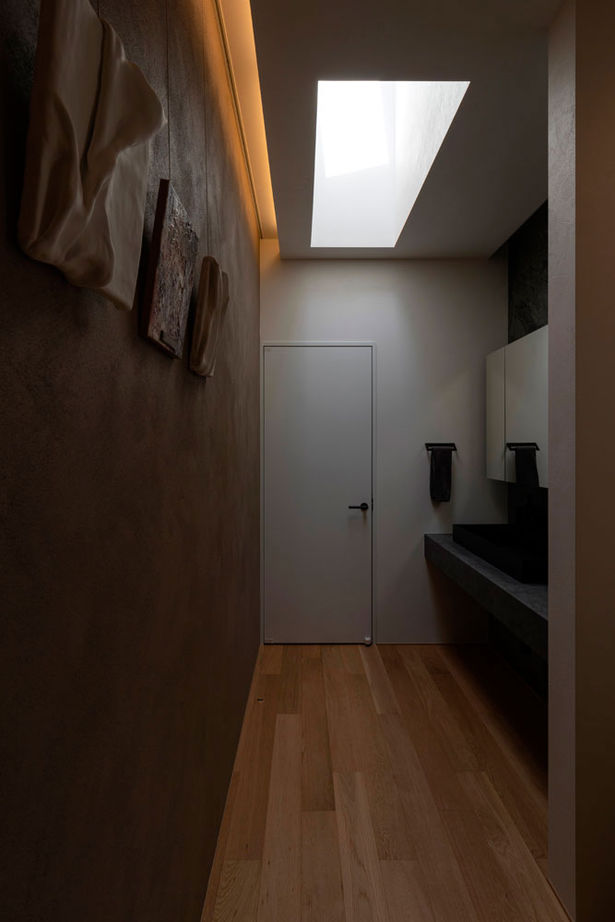 グランハウス 一級建築士事務所 【2000万円台/平屋住宅/間取り図】動線と素材感に感服！ドッグランとインナーテラス付の平屋ガレージハウスの建築実例画像17