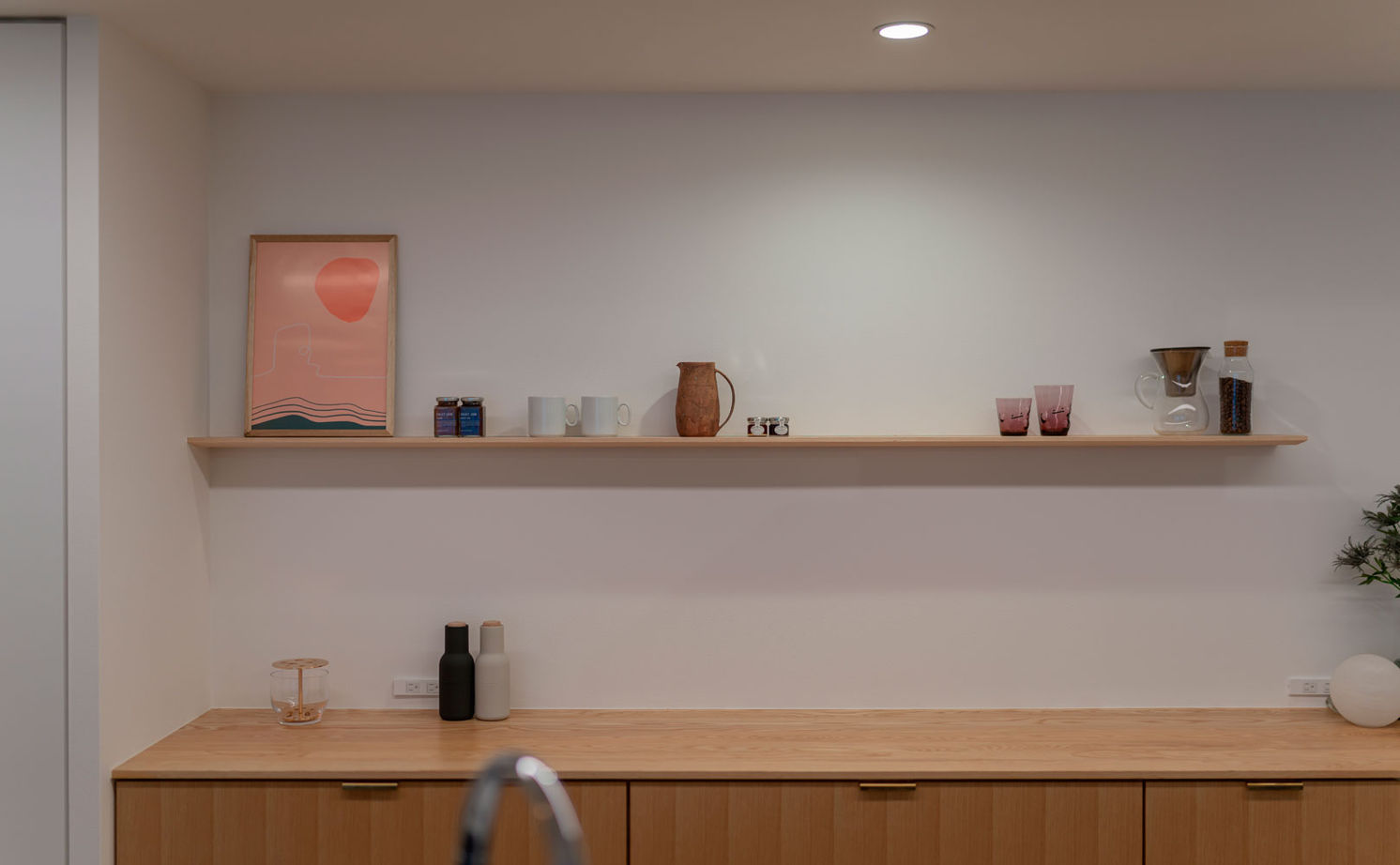 グランハウス 一級建築士事務所 【2000万円台/平屋/間取り図】北欧インテリアが映える和モダンな平屋。2棟を繋げたコの字で視線をそらすの建築実例画像18