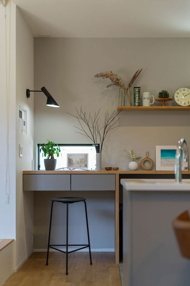 グランハウス 一級建築士事務所 【2000万円台/30坪台/4LDK/駐車場付/間取り図】敷地42坪の北東角地を生かし、明るさも動線も収納も凝縮！の建築実例画像7