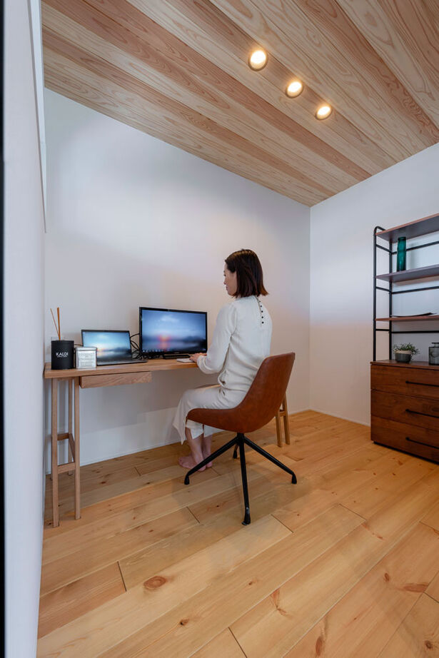 グランハウス 一級建築士事務所 【2000万円台/3LDK/間取り図/注文住宅】わが家の2階をオフィスに。吹抜けでON/OFFが繋がる、働きやすい家の建築実例画像6