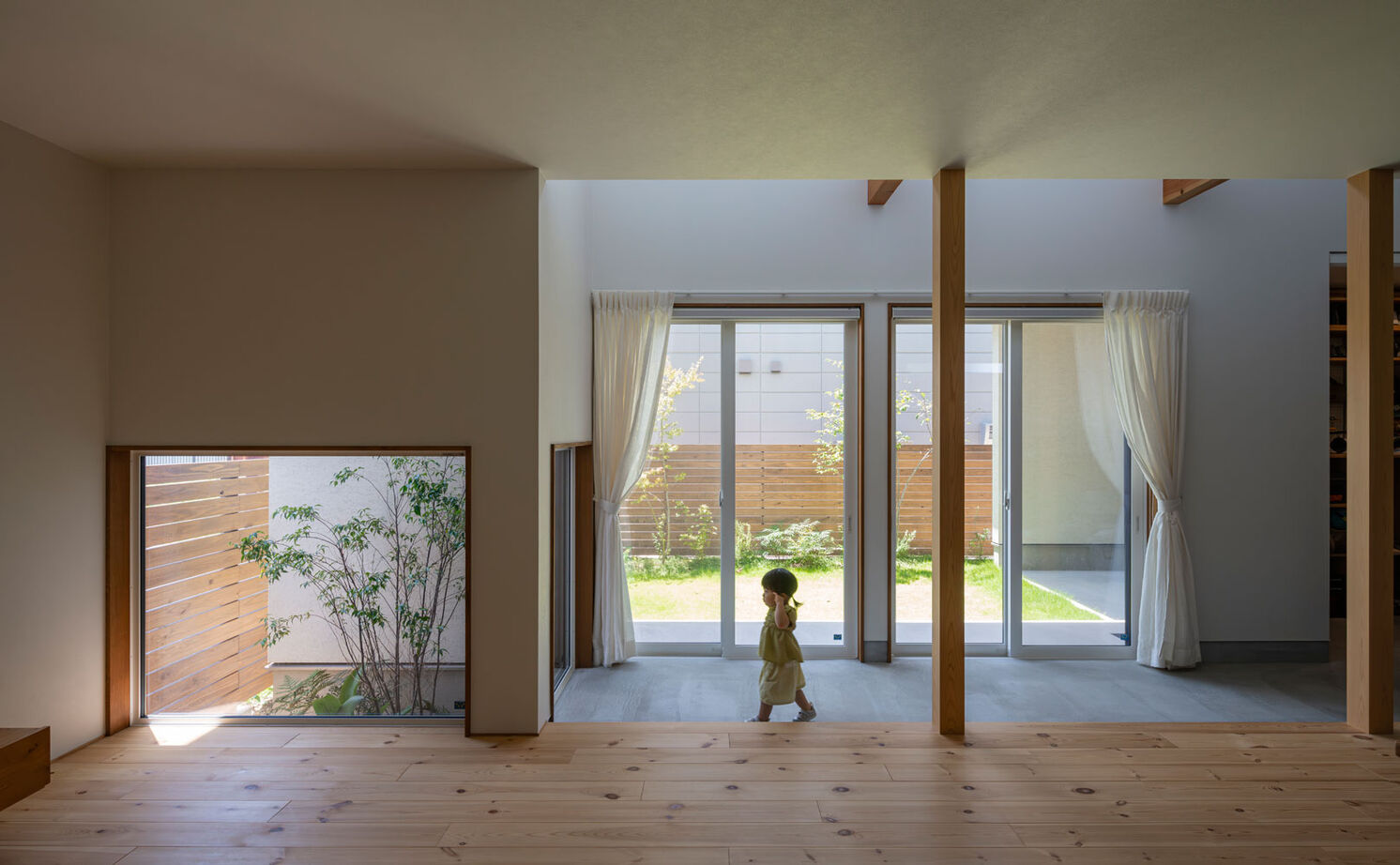 グランハウス 一級建築士事務所 【2000万円台/2階建て/3LDK/間取り図】キャンプのワクワク感を自宅でも楽しむ！土間のあるガレージハウスの建築実例画像2