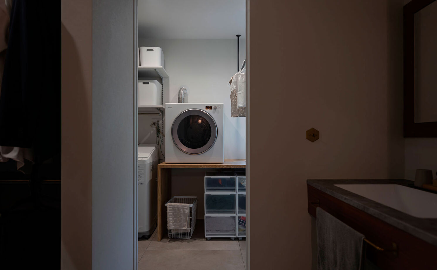 グランハウス 一級建築士事務所 【2000万円台/2階建て/3LDK/間取り図】キャンプのワクワク感を自宅でも楽しむ！土間のあるガレージハウスの建築実例画像11