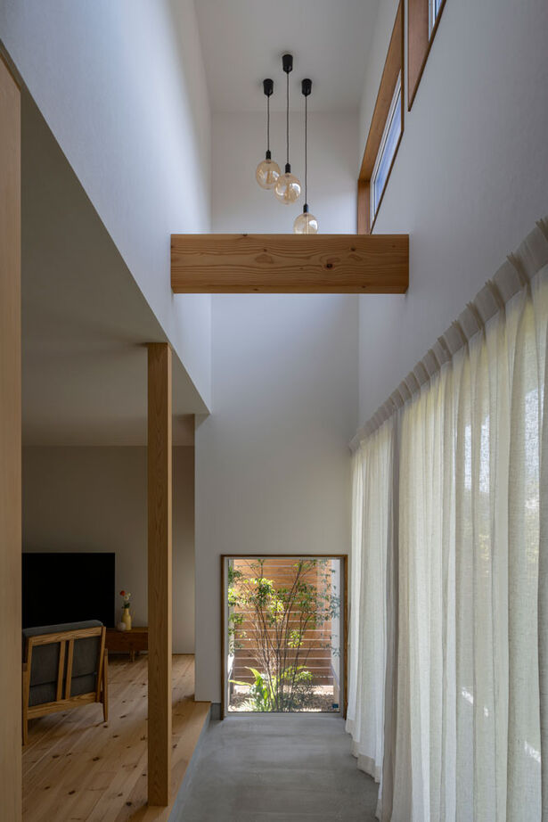 グランハウス 一級建築士事務所 【2000万円台/2階建て/3LDK/間取り図】キャンプのワクワク感を自宅でも楽しむ！土間のあるガレージハウスの建築実例画像12