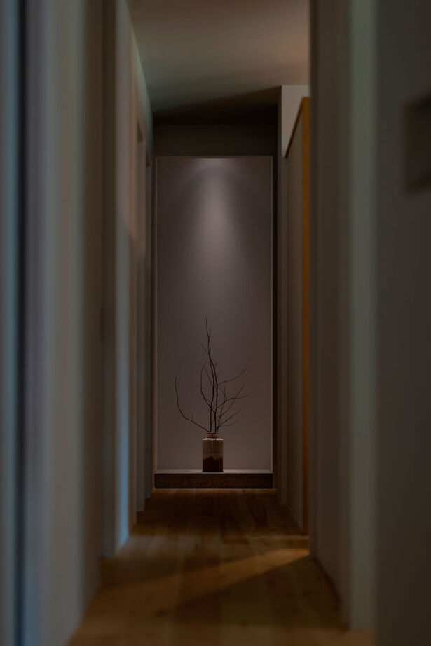 グランハウス 一級建築士事務所 【2000万円台/平屋/土間キッチン/30坪台/間取り図】芸術品を魅せる、ギャラリーカフェのような平屋の建築実例画像10