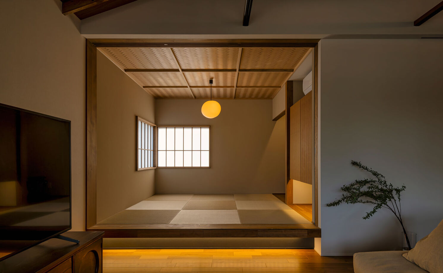 グランハウス 一級建築士事務所 【2000万円台/2階リビング/30坪台/間取り図】ノスタルジーを愉しむ家。眺望とミッドセンチュリーの趣に感嘆の建築実例画像7