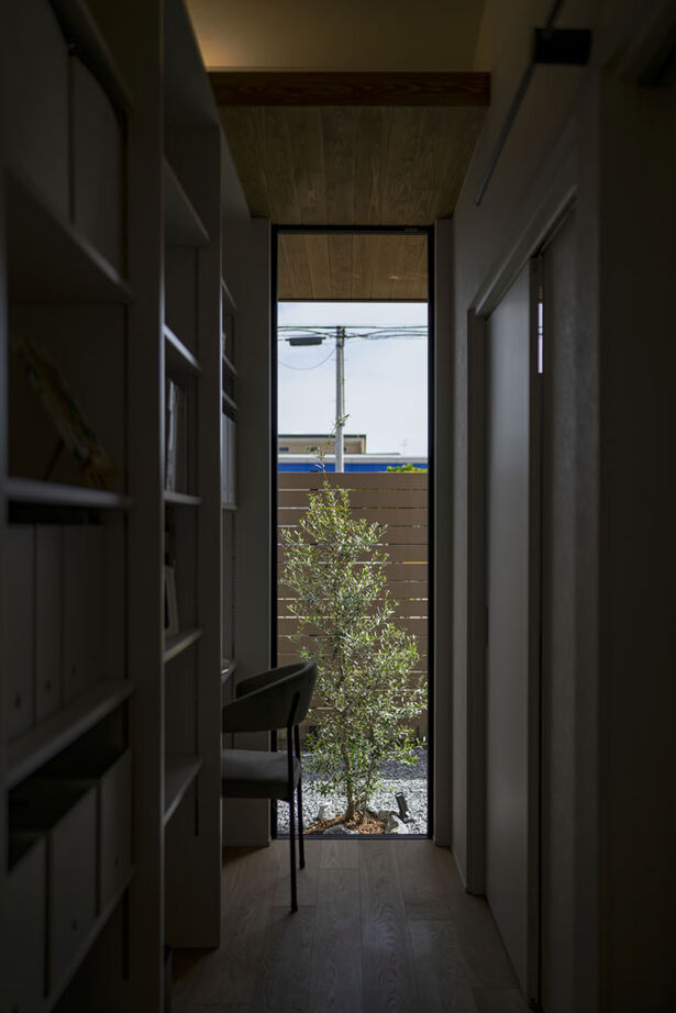 グランハウス 一級建築士事務所 【3000万円台/平屋/30坪台/間取り図】外との繋がりを生むオーセンティックな平屋。隠す収納で美しく暮らすの建築実例画像6