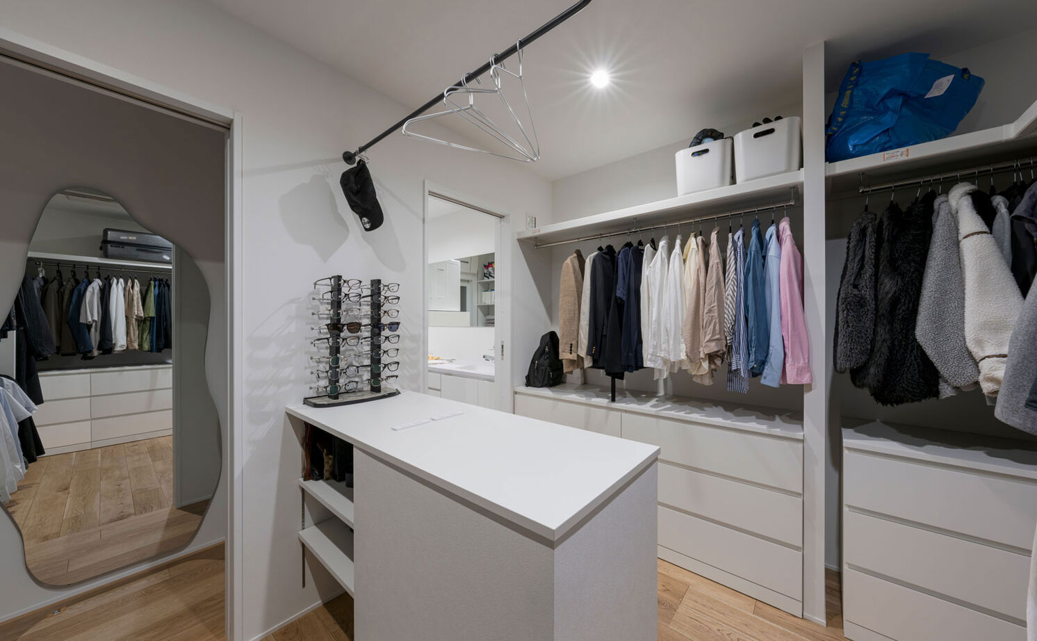 グランハウス 一級建築士事務所 【3000万円台/平屋/30坪台/間取り図】外との繋がりを生むオーセンティックな平屋。隠す収納で美しく暮らすの建築実例画像9