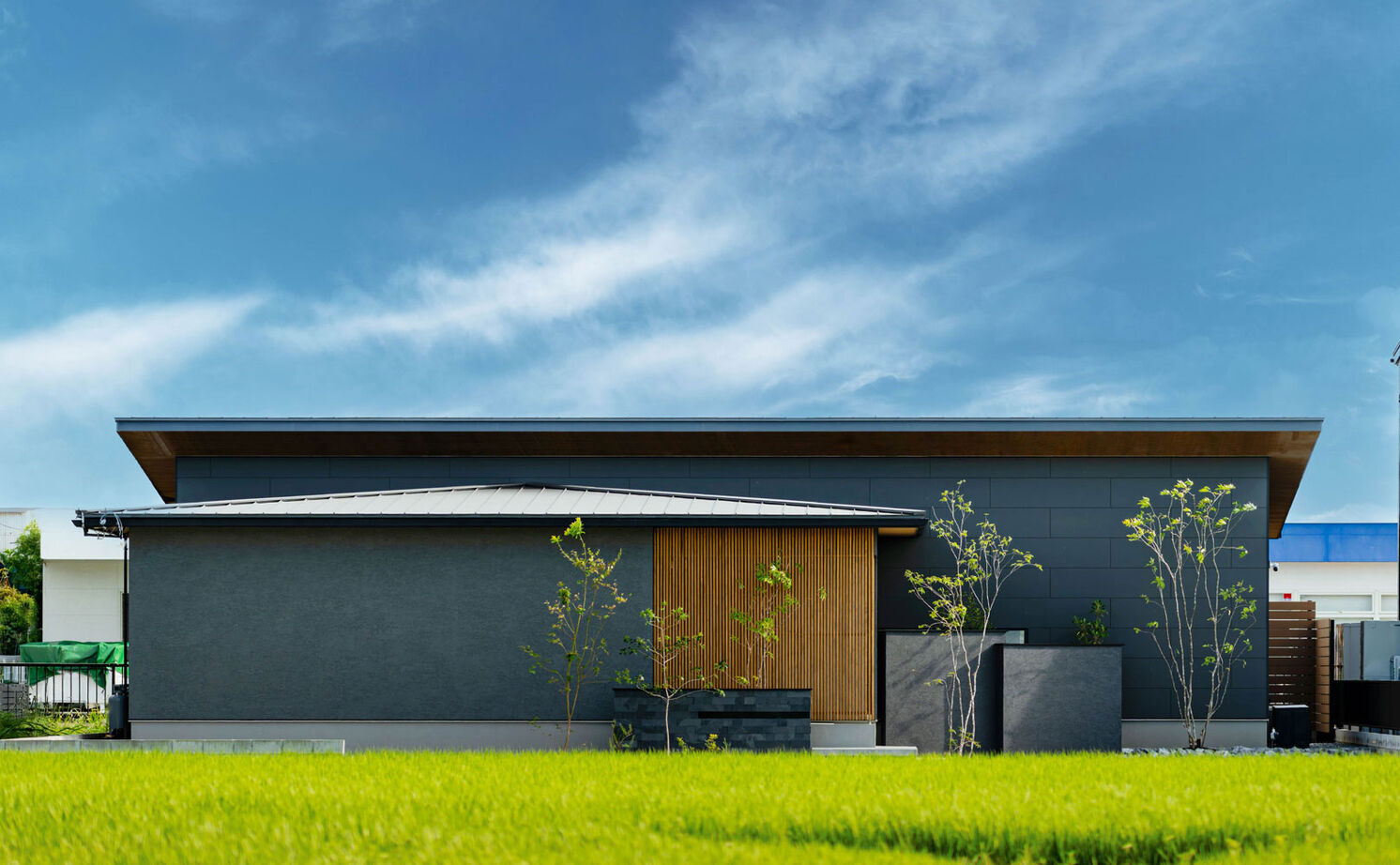 グランハウス 一級建築士事務所 【3000万円台/平屋/30坪台/間取り図】外との繋がりを生むオーセンティックな平屋。隠す収納で美しく暮らすの建築実例画像10