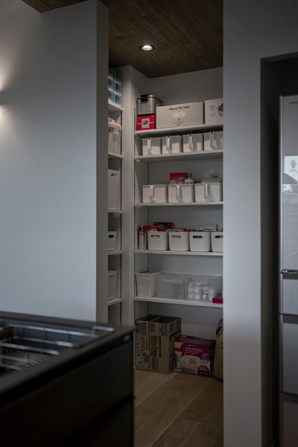 グランハウス 一級建築士事務所 【3000万円台/平屋/30坪台/間取り図】外との繋がりを生むオーセンティックな平屋。隠す収納で美しく暮らすの建築実例画像15