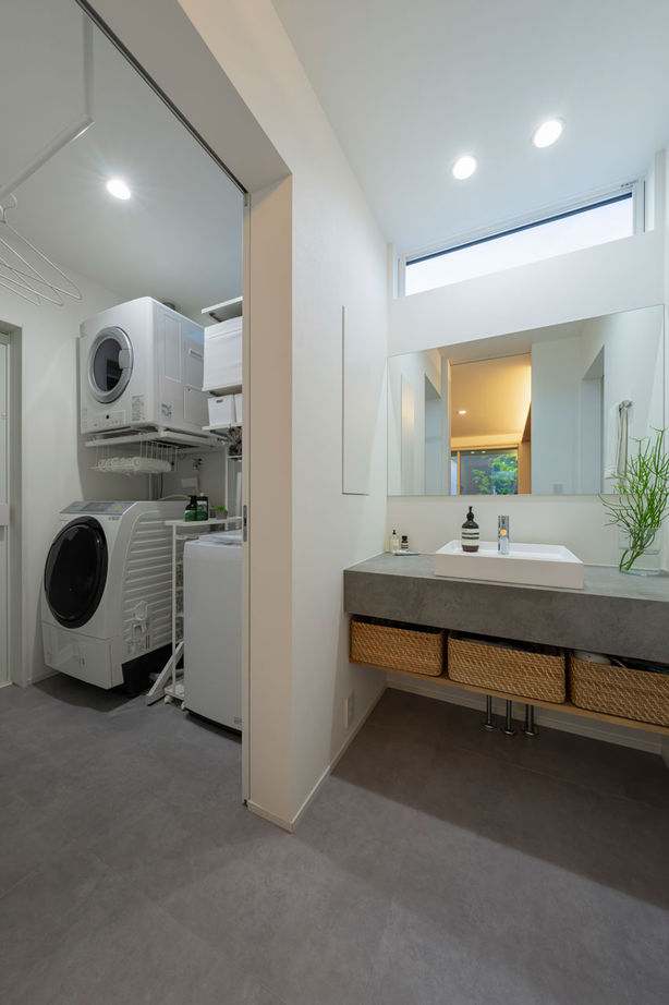 グランハウス 一級建築士事務所 【2000万円台/平屋/店舗併用住宅/間取り図】お店と自宅を賢く分けた凸型の平屋。中庭でアウトドア気分！の建築実例画像7