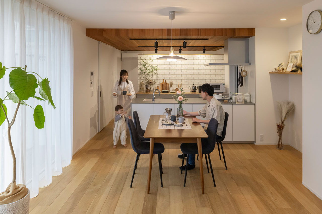 グランハウス 一級建築士事務所 【2000万円台/30坪台/3LDK/間取り図】吹抜けと直感的に片付く収納がうれしい。可愛いを加えたシンプルな家の建築実例画像3