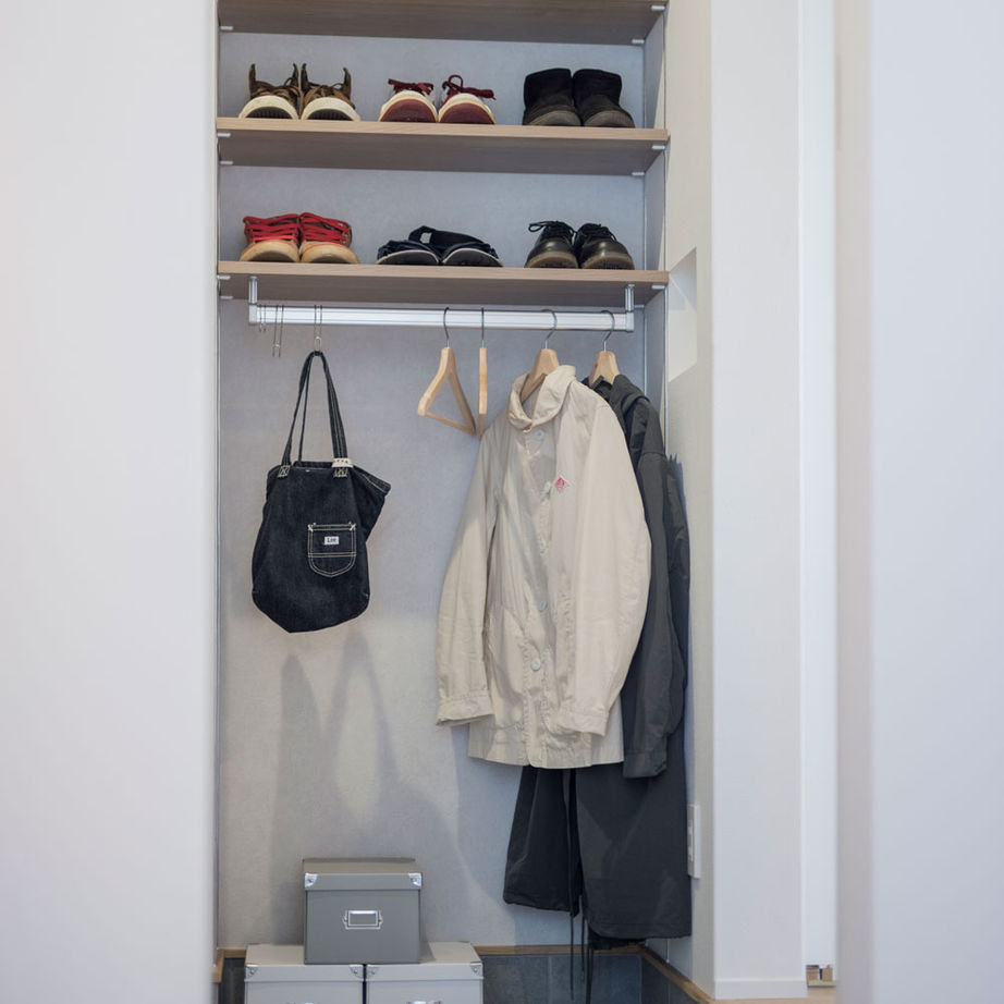 グランハウス 一級建築士事務所 【2000万円台/30坪台/間取り図】グレーの配色×造作のカッコよさ。写真より3倍お洒落と褒められました！の建築実例画像10