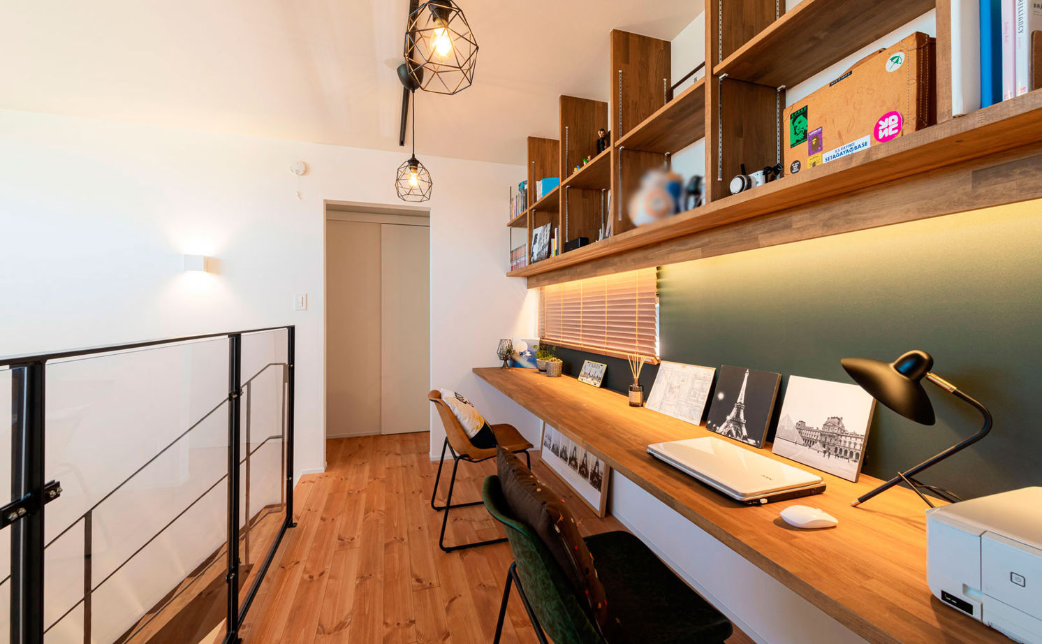 グランハウス 一級建築士事務所 【2000万円台/ビルトインガレージ/中庭/間取り図】吹抜けから自然光と気配が広がるバイクガレージのある家の建築実例画像10