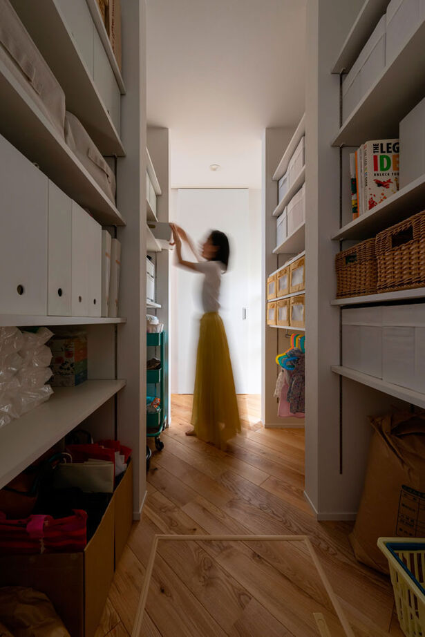 グランハウス 一級建築士事務所 【平屋/への字/北欧】大人のスカンジナビアンスタイルを満喫。への字を描く平屋は、家族の距離感が心地いいの建築実例画像10