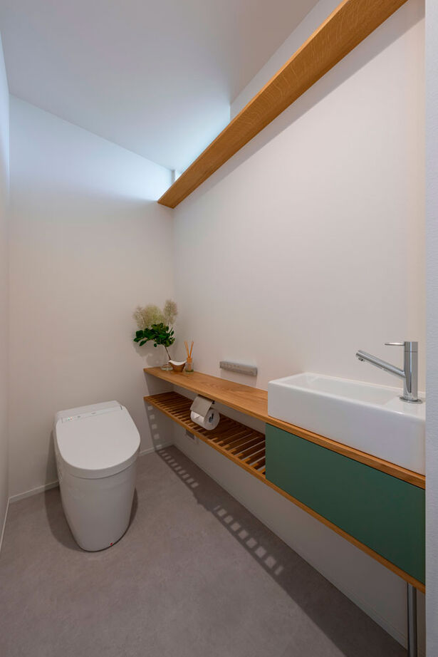 グランハウス 一級建築士事務所 【平屋/への字/北欧】大人のスカンジナビアンスタイルを満喫。への字を描く平屋は、家族の距離感が心地いいの建築実例画像16